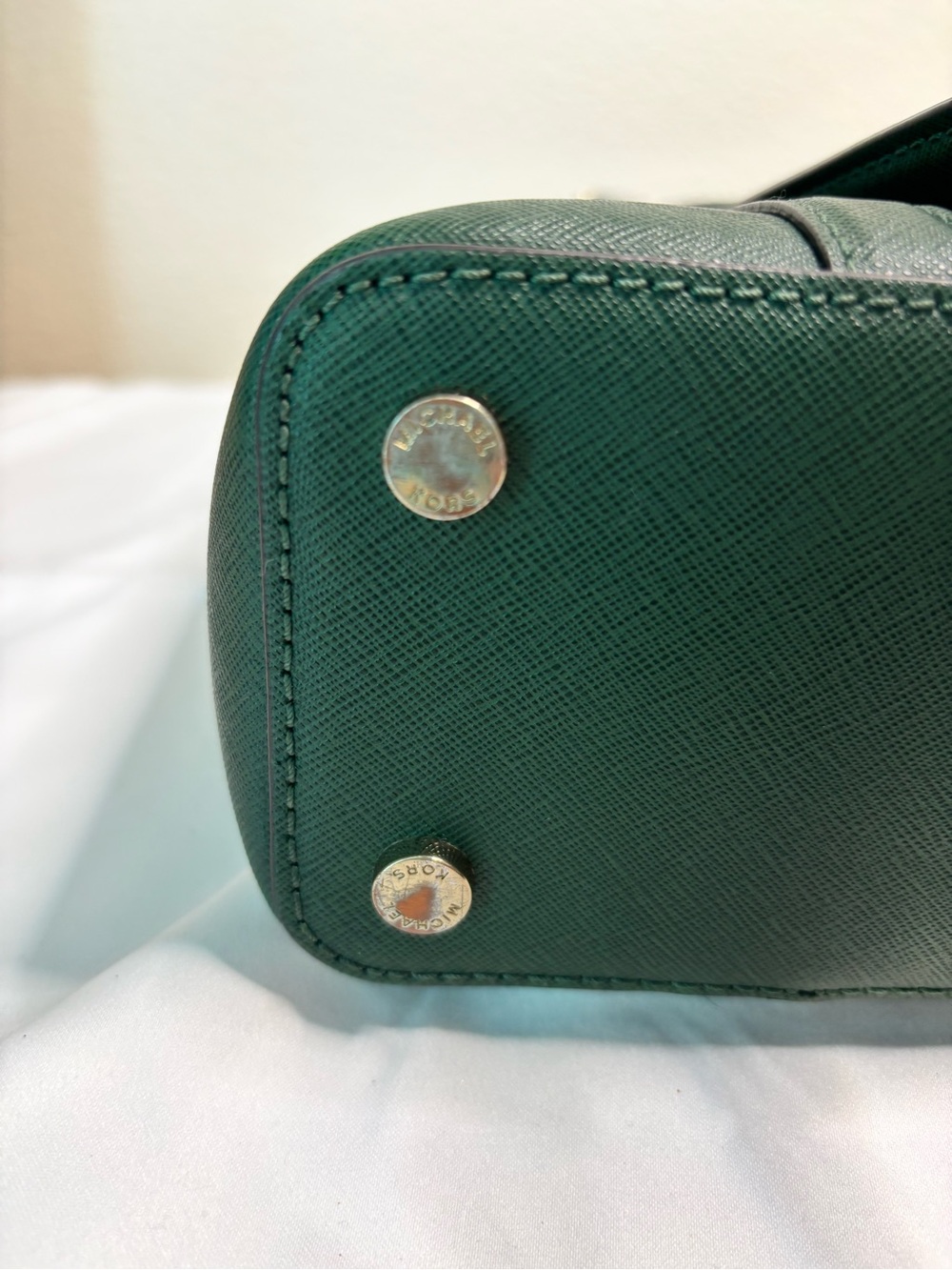 Michael Kors Emerald Jet Set Multifunction Saffiano Leather Tote - Picture 13 of 16